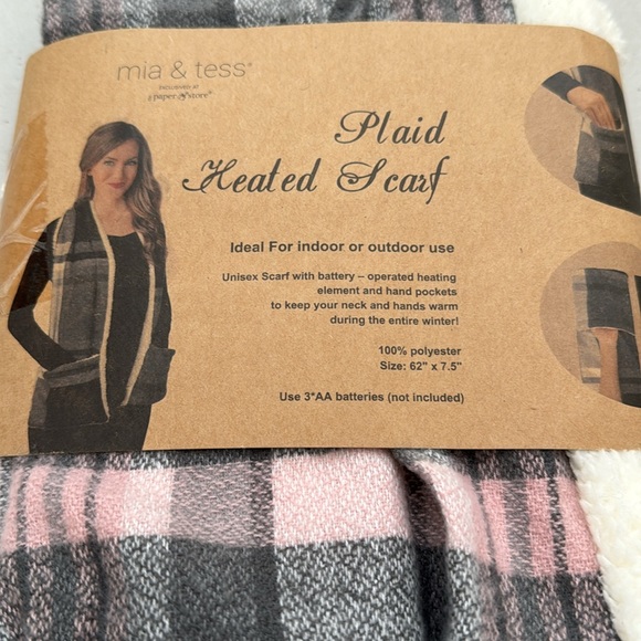 Mia & Tess The Paper Store Plaid Heated Scarf Faux Sherpa - Picture 5 of 9